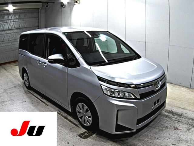 TOYOTA VOXY X